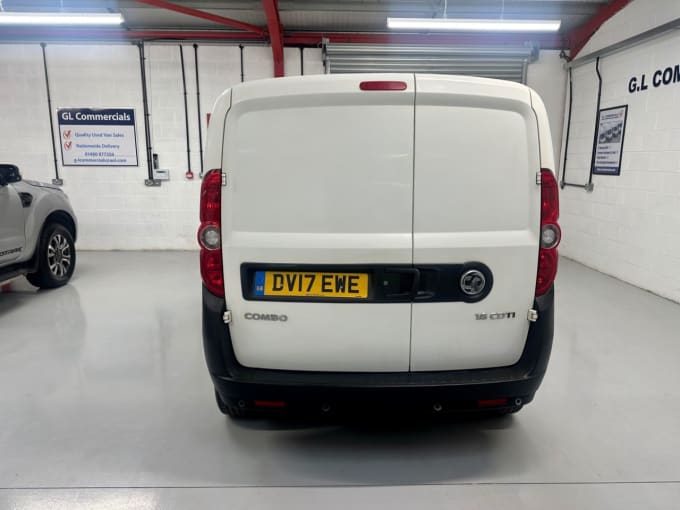 2025 Vauxhall Combo