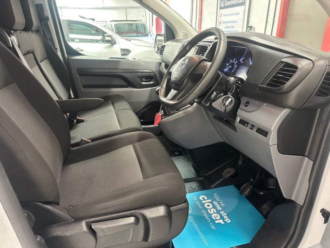 2022 Vauxhall Vivaro