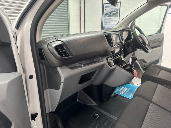 2022 Vauxhall Vivaro
