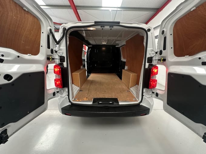 2022 Vauxhall Vivaro
