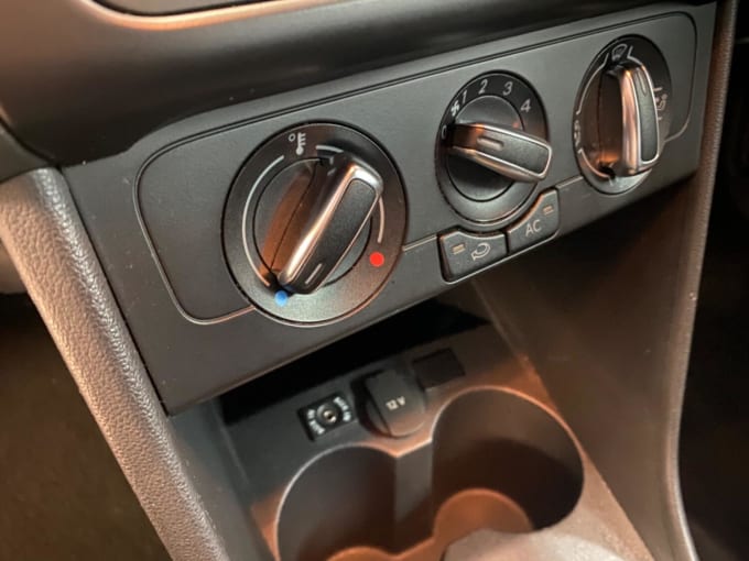 2010 Volkswagen Polo