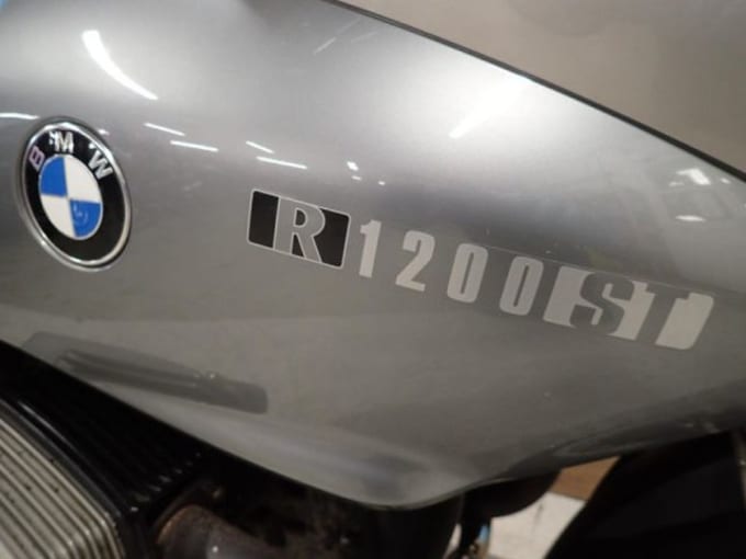 2005 BMW R1200st