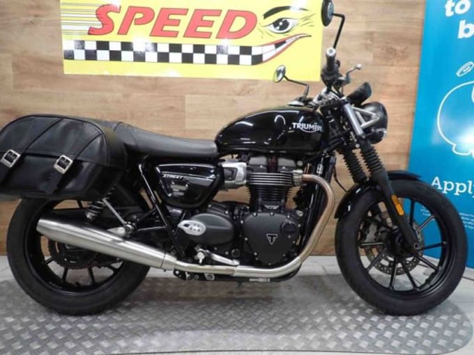 2025 Triumph Bonneville Street Twin