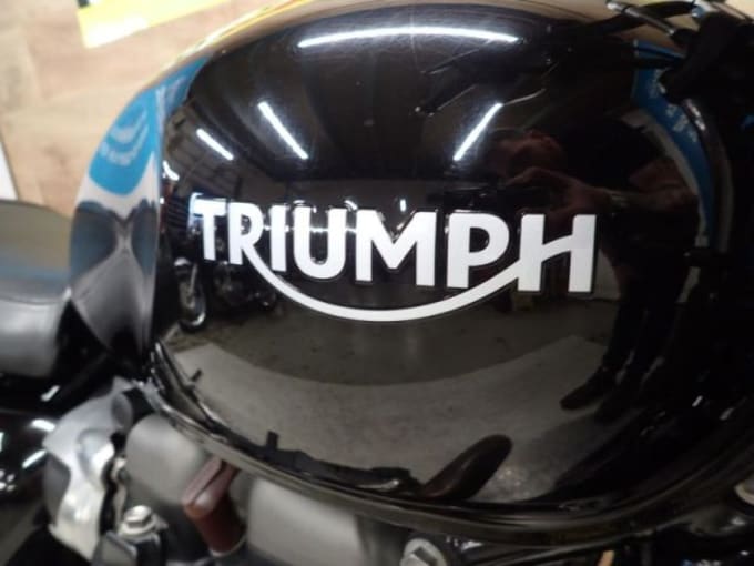 2025 Triumph Bonneville Street Twin