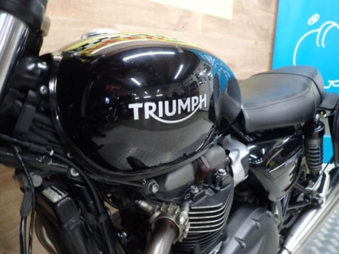 2025 Triumph Bonneville Street Twin