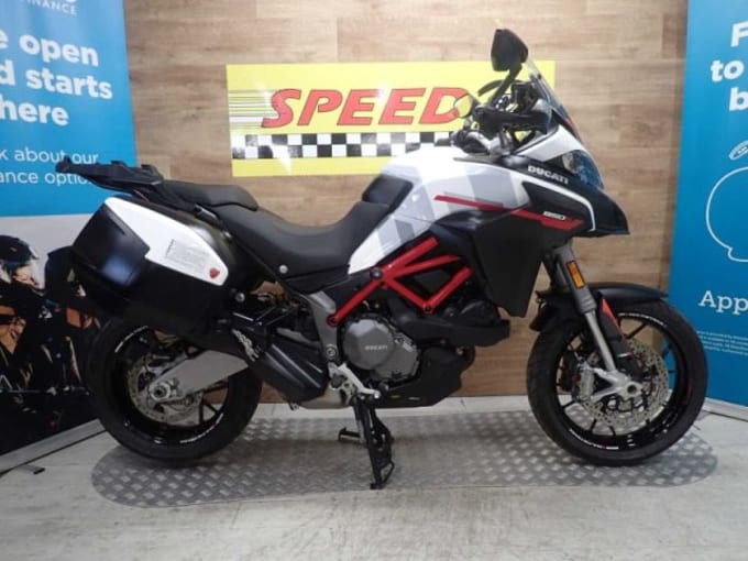 2025 Ducati Multistrada 950 S