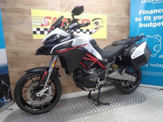 2025 Ducati Multistrada 950 S