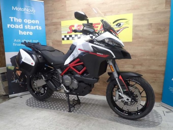 2025 Ducati Multistrada 950 S