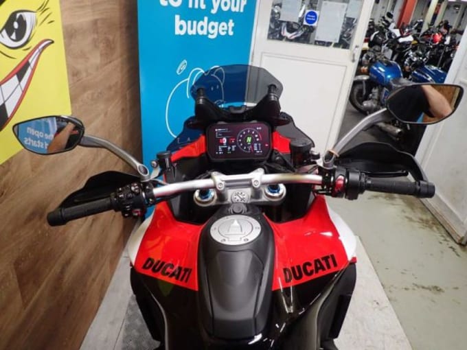 2025 Ducati Multistrada V4 Pikes Peak