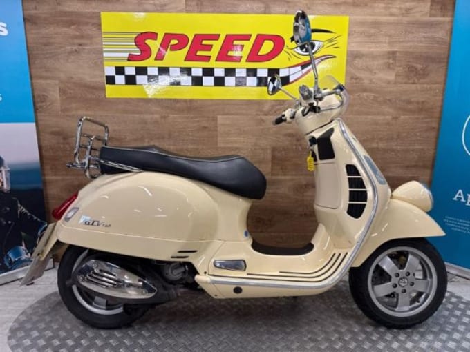 2025 Piaggio Vespa Gtv 125