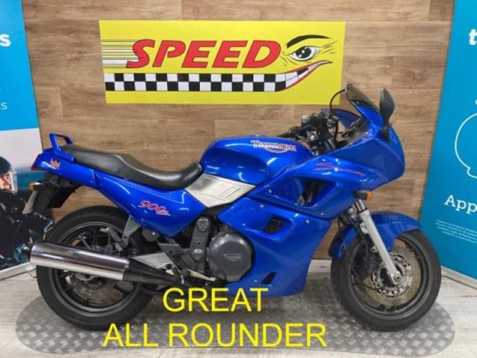 2025 Triumph Sprint 885
