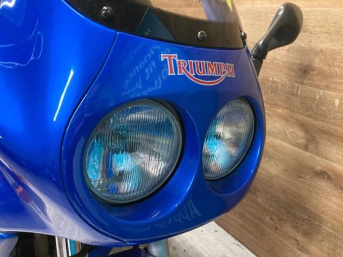 2025 Triumph Sprint 885