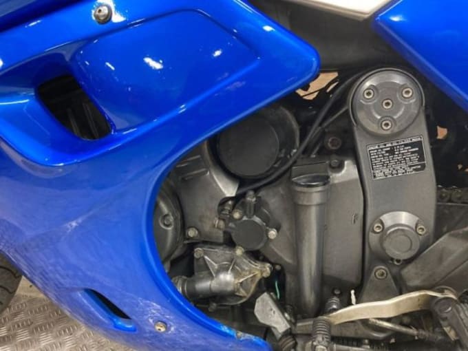 2025 Triumph Sprint 885