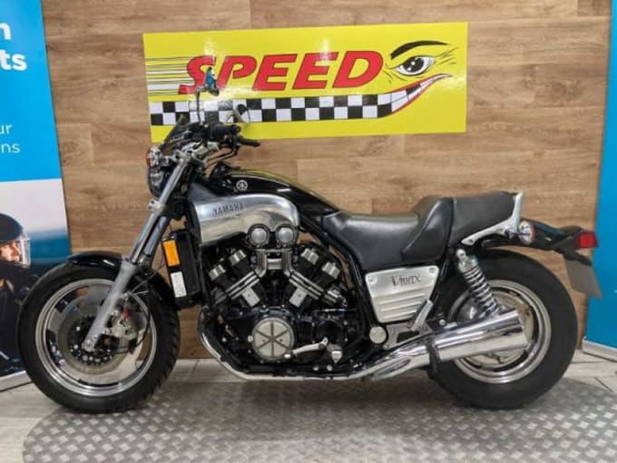 2025 Yamaha Vmax 1200