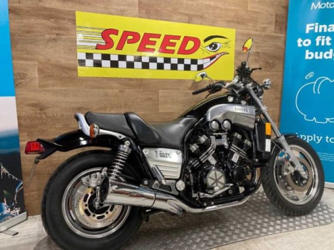 2025 Yamaha Vmax 1200