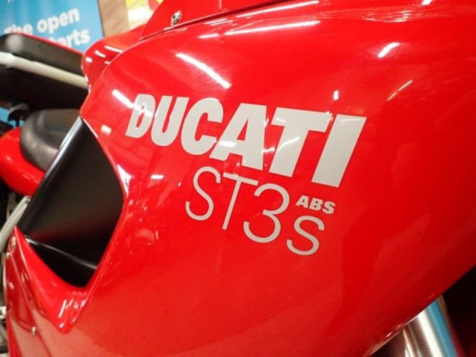 2025 Ducati St3 S Abs