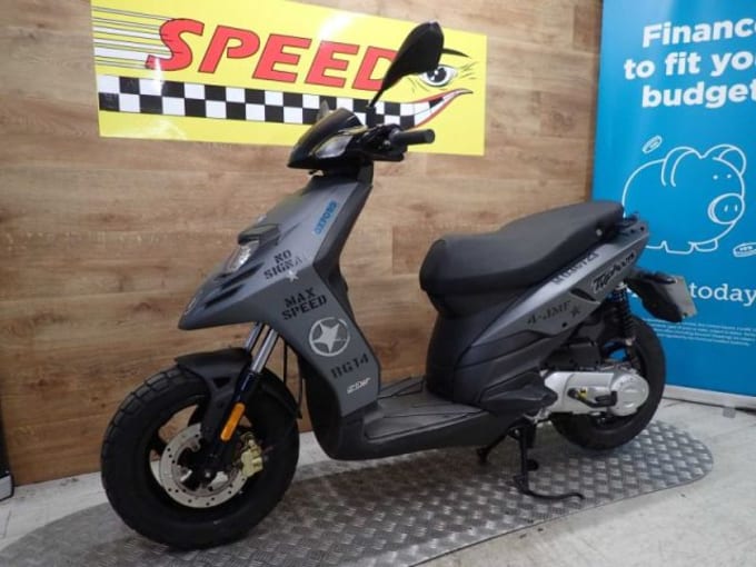 2025 Piaggio Typhoon 50 My10