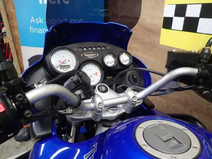 2025 Triumph Tiger 955i