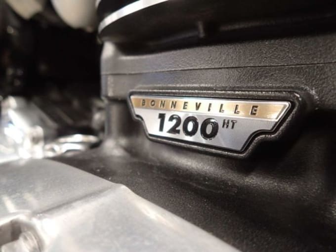 2025 Triumph Bonneville T120