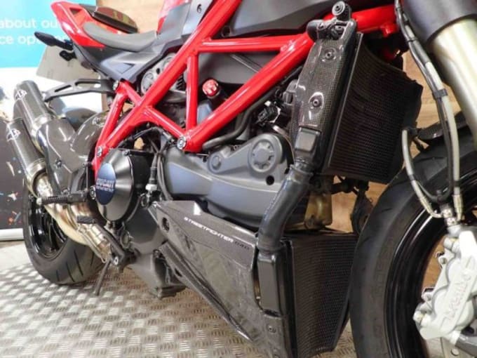 2025 Ducati 848 Streetfighter