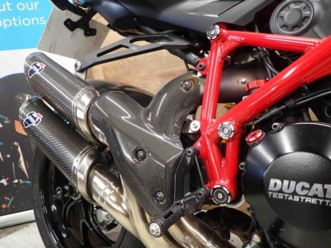 2025 Ducati 848 Streetfighter