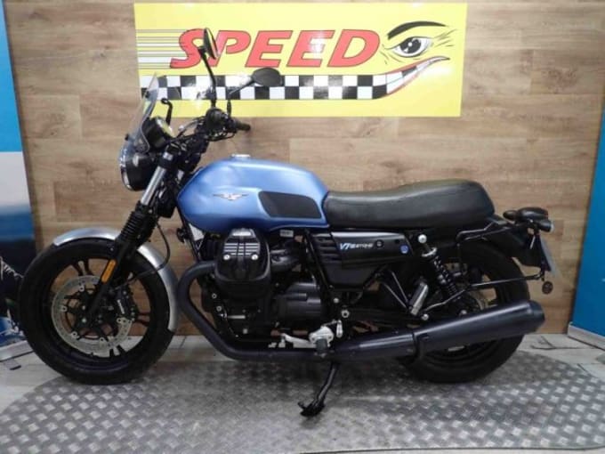 2025 Moto Guzzi V7 Iii Stone