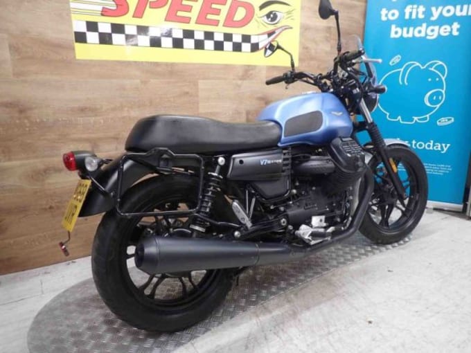 2025 Moto Guzzi V7 Iii Stone