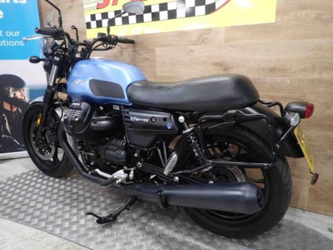 2025 Moto Guzzi V7 Iii Stone