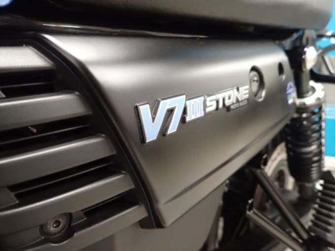 2025 Moto Guzzi V7 Iii Stone