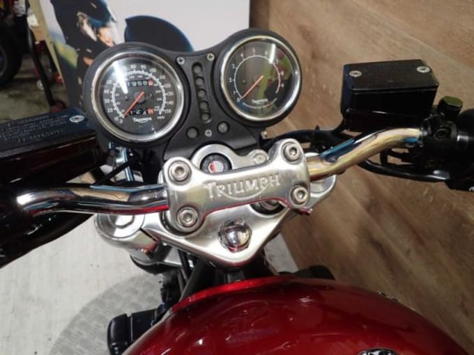 2025 Triumph Legend Tt