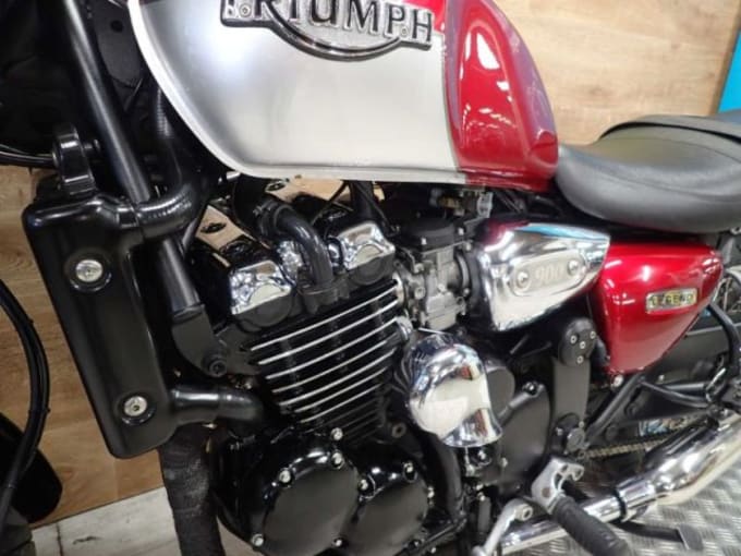2025 Triumph Legend Tt