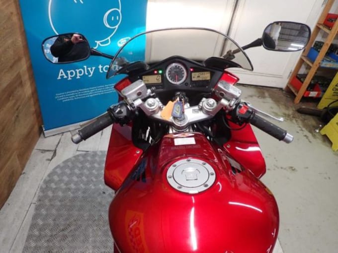 2025 Honda Vfr 800 A-8