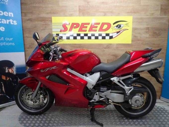 2025 Honda Vfr 800 A-8
