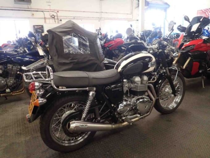 2025 Triumph Bonneville T 100 (865)