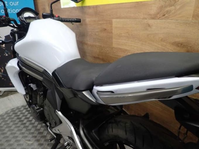 2025 Kawasaki Er 650 Ecf