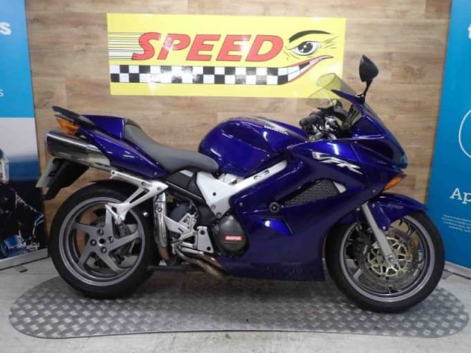 2025 Honda Vfr 800-4