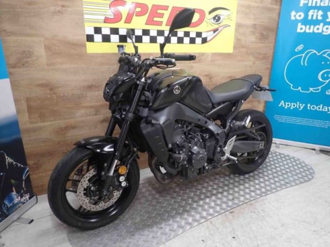 2025 Yamaha Mt-09 (mtn890)