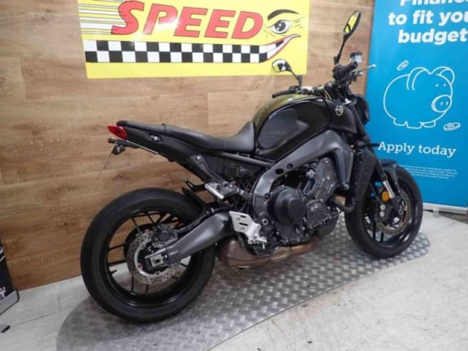2025 Yamaha Mt-09 (mtn890)