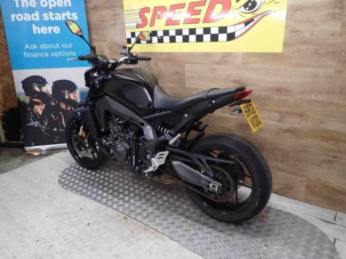 2025 Yamaha Mt-09 (mtn890)