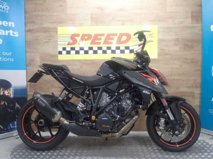 2025 Ktm 1290 Superduke R 18