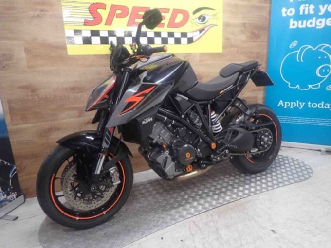 2025 Ktm 1290 Superduke R 18