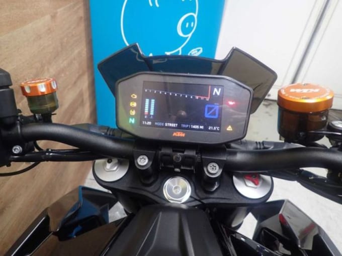 2025 Ktm 1290 Superduke R 18