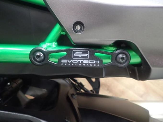 2025 Kawasaki Zr 1000 Rpfnn