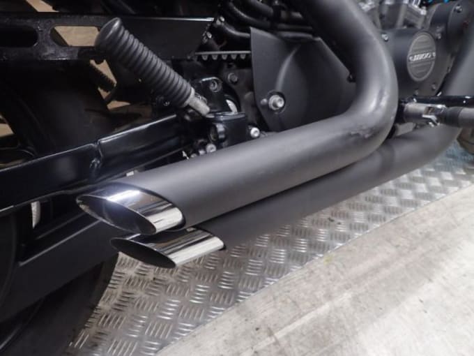 2025 Harley-davidson Xl 1200 Cx Roadster 17