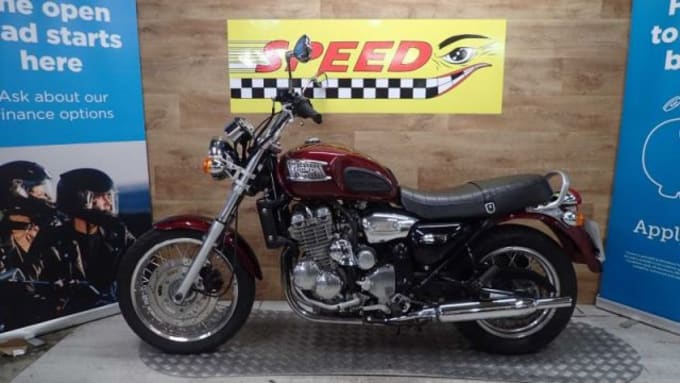 2025 Triumph Thunderbird Sport