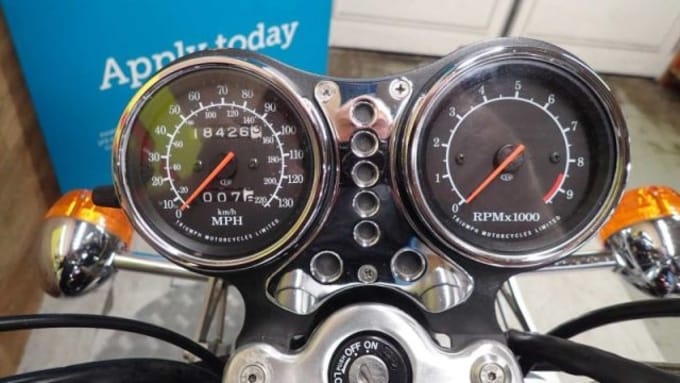 2025 Triumph Thunderbird Sport