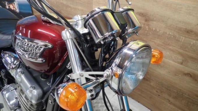 2025 Triumph Thunderbird Sport