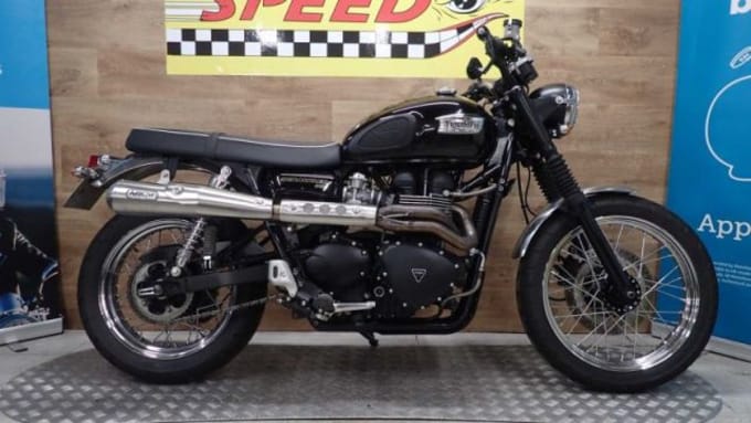2025 Triumph Bonneville Scrambler