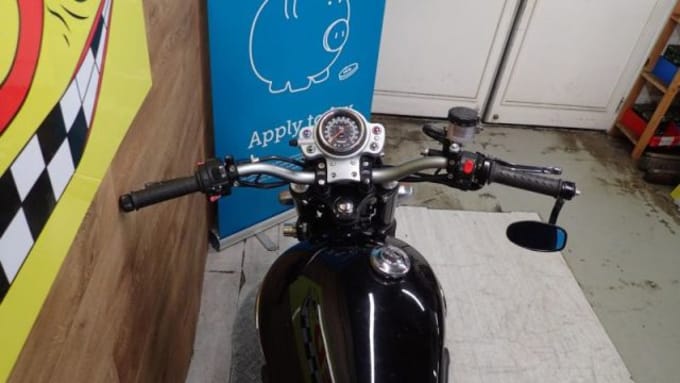2025 Triumph Bonneville Scrambler