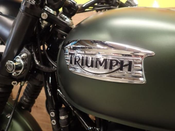 2025 Triumph Bonneville Scrambler